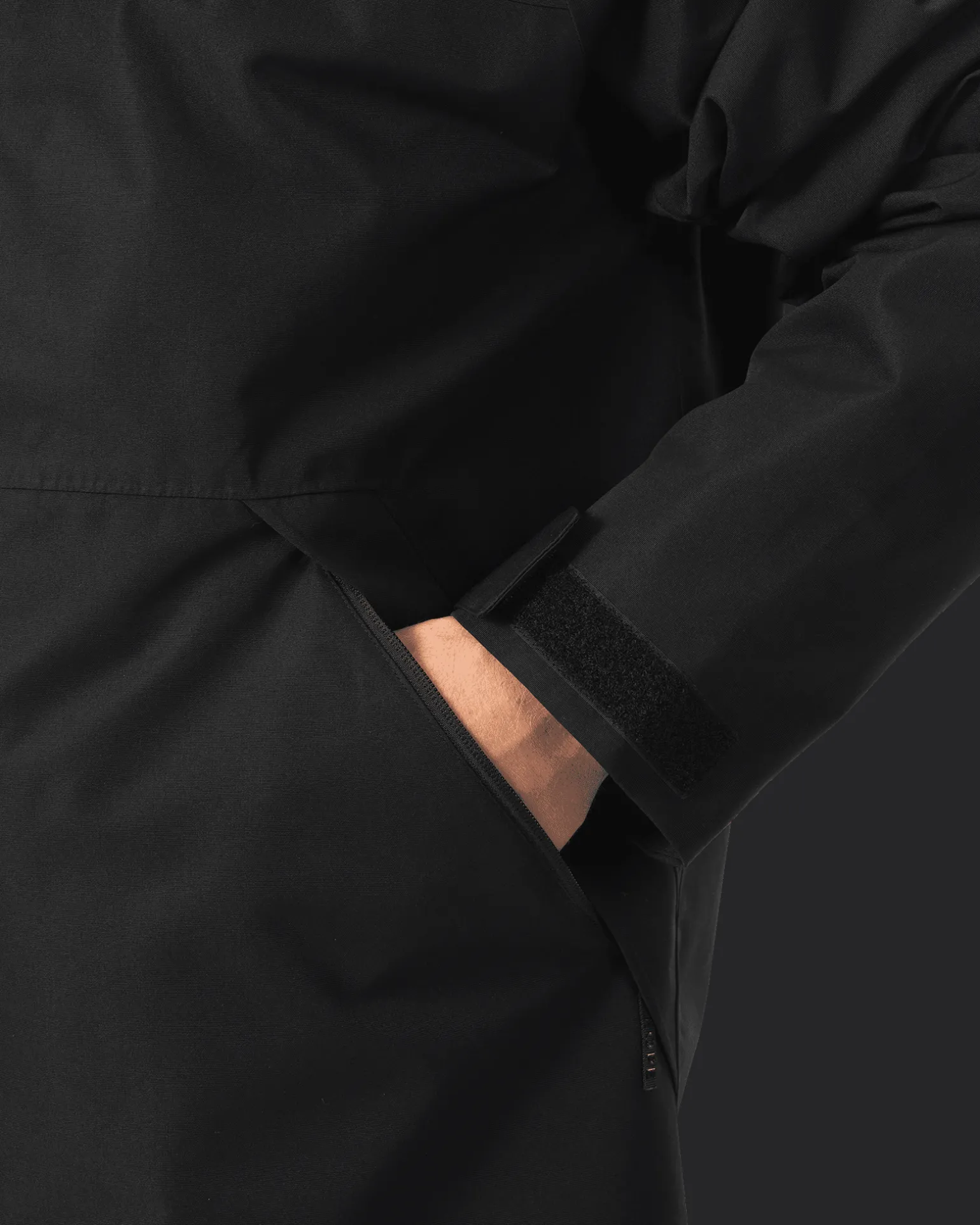 Alpine Rain Coat Deep Black