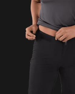 Baalka Trail Shorts W Deep Black