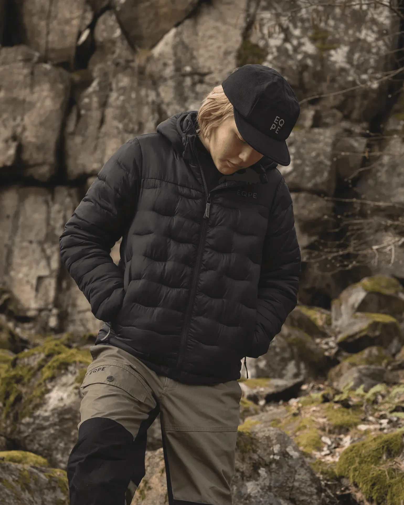 Qanuk Liner Hood JR Deep Black