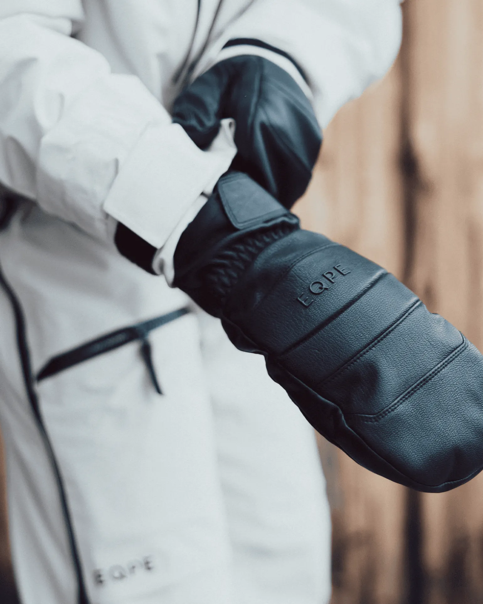 Rido Leather Mitten Deep Black